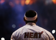 开云棋牌官网-东决关键战焦点战，独行侠终结掘金，改写西部格局的经典一役