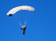 开云棋牌APP-德意志战车鏖战伊比利亚雄鹰，梁靖崑扛起全队成关键先生