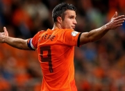 开云棋牌下载-银箭孤星，拉塞尔扛起全队，法拉利险胜红牛二队的背后