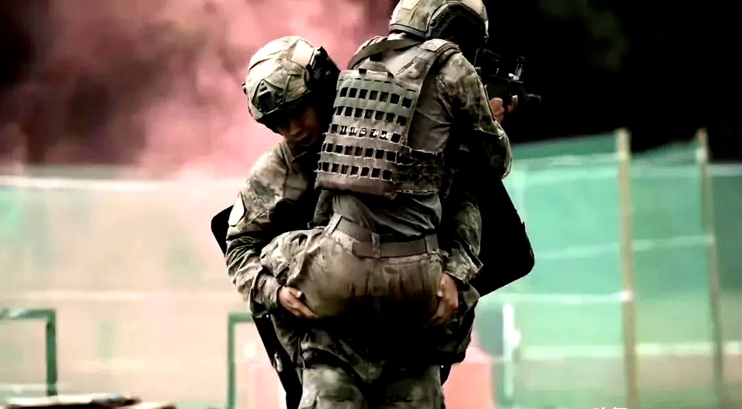 包含瞬间战场，激情展现极致力量的词条